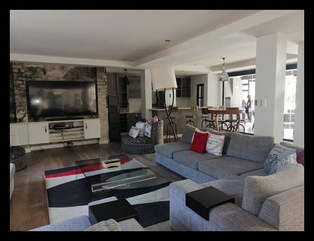 5 BEDROOM HOUSE FOR SALE IN MEER EN SEE